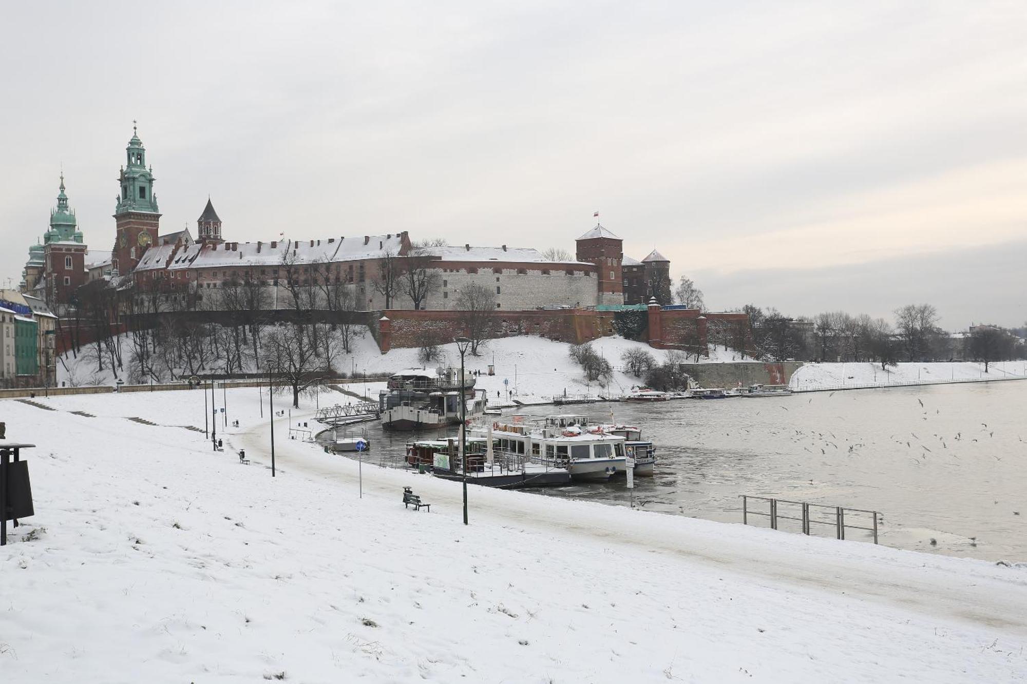 Cheerful Air Conditioned Apartment With Mezzanine And Parking - Old Town Cracóvia Exterior foto