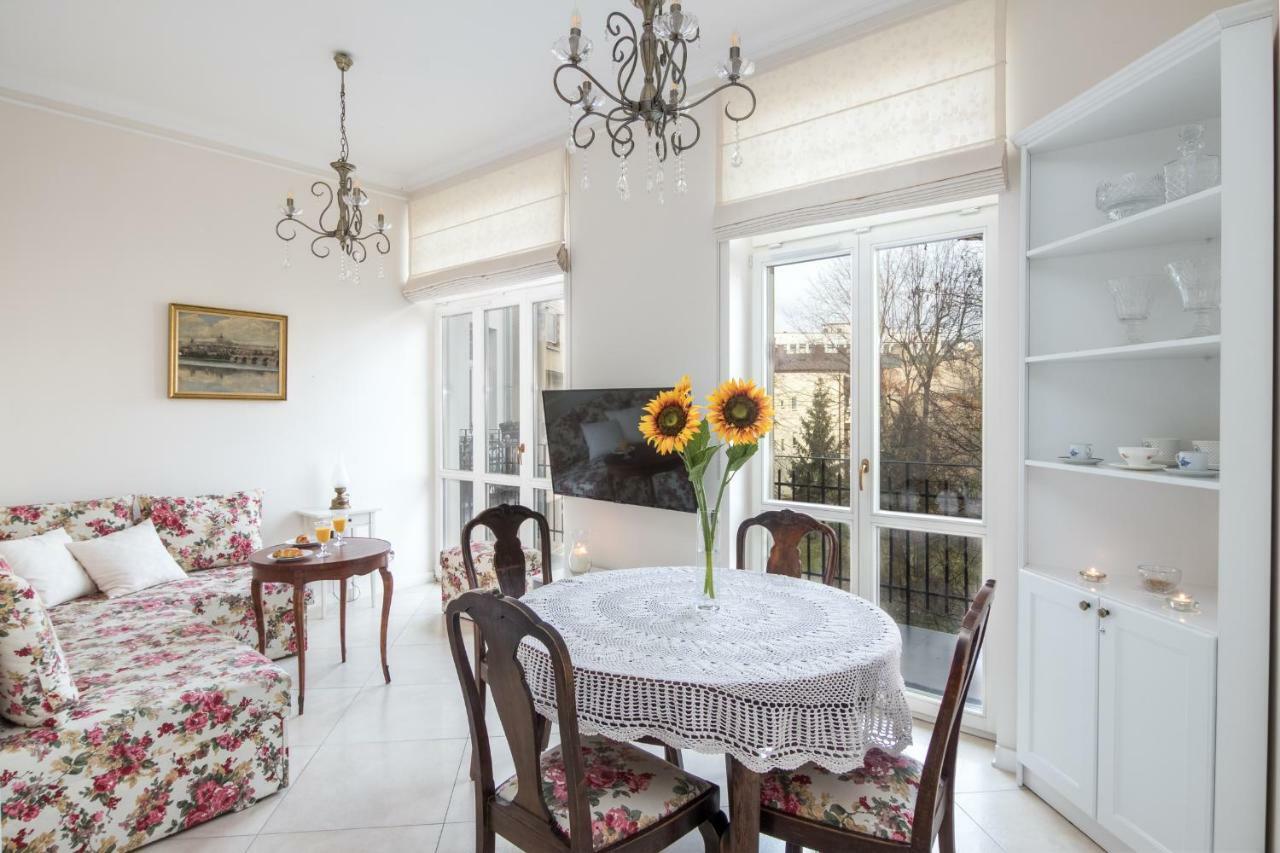 Cheerful Air Conditioned Apartment With Mezzanine And Parking - Old Town Cracóvia Exterior foto