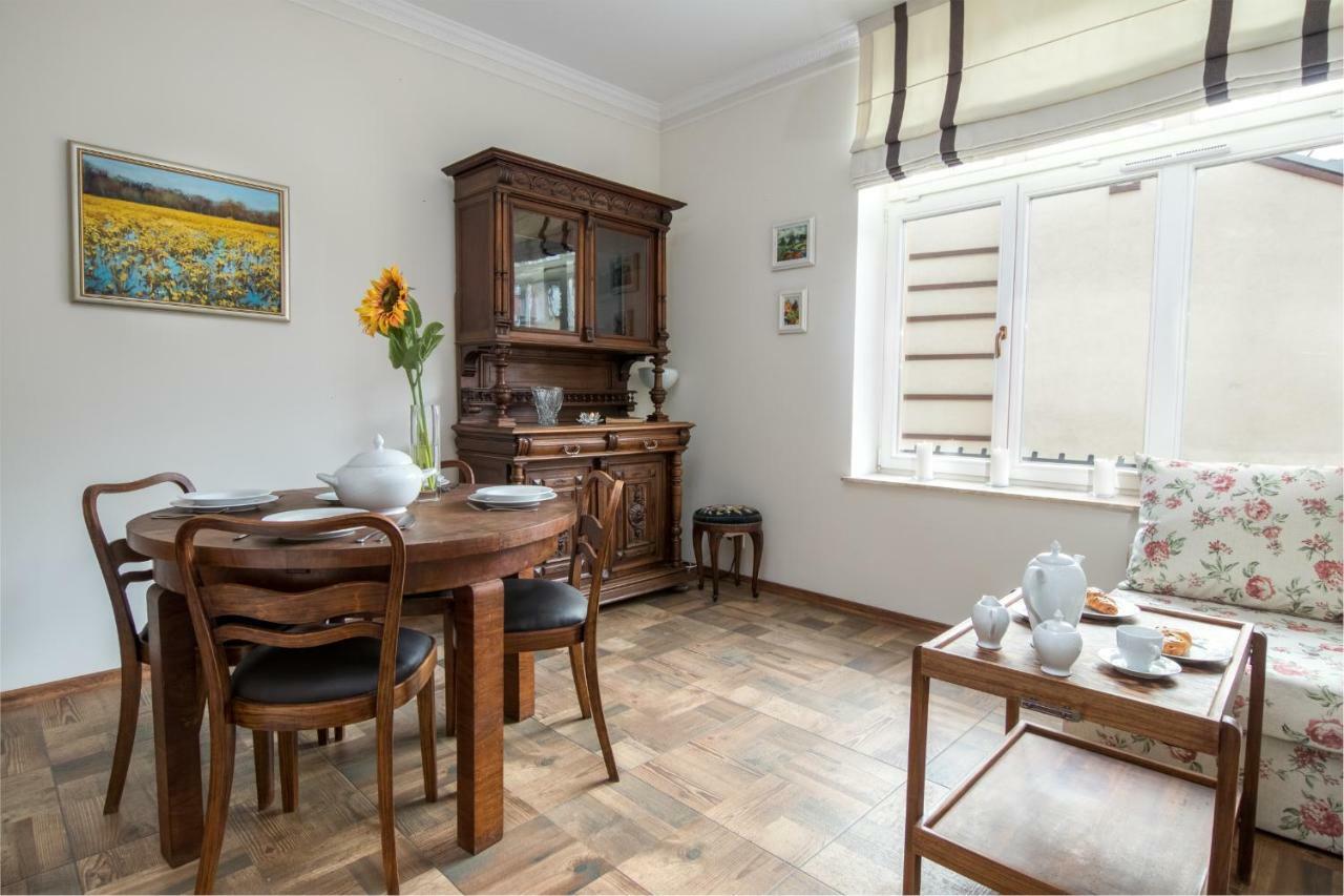 Cheerful Air Conditioned Apartment With Mezzanine And Parking - Old Town Cracóvia Exterior foto
