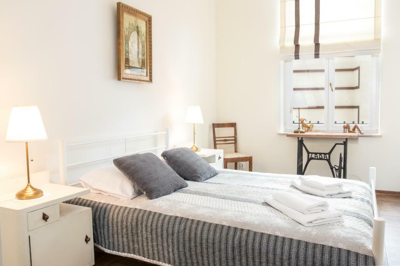 Cheerful Air Conditioned Apartment With Mezzanine And Parking - Old Town Cracóvia Exterior foto