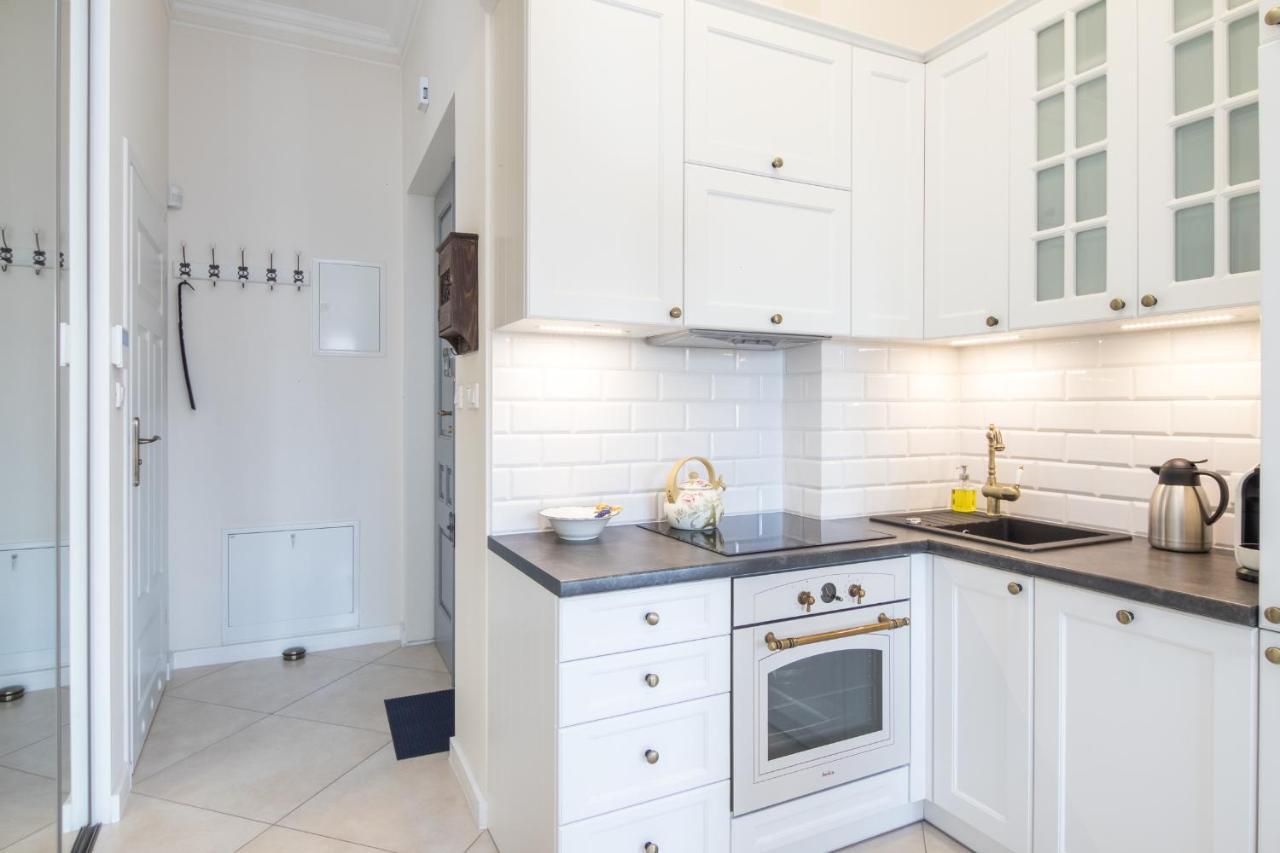 Cheerful Air Conditioned Apartment With Mezzanine And Parking - Old Town Cracóvia Exterior foto
